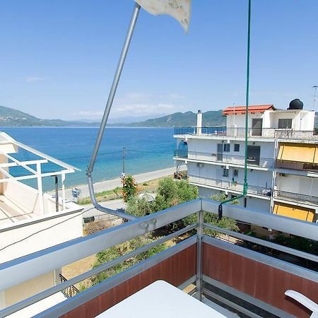 Valkaniotis Apartments Loutrá Edipsoú Eksteriør bilde